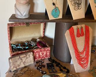 VINTAGE BROOCHES, VINTAGE CHALK MANNEQUIN HEAD