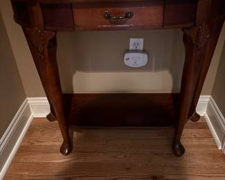 accent/hall table with mirror
