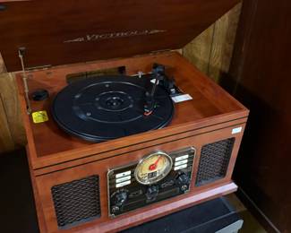 . . . turntable/CD player/radio