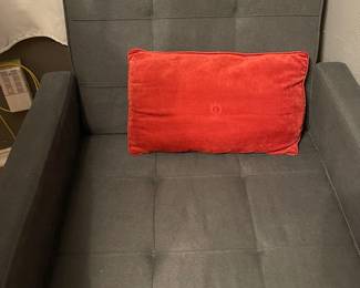 Chair that opens into a single cot/all-in-one bed.  Now this is handy!