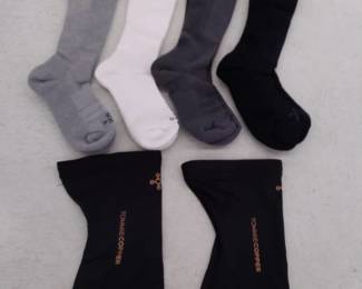 Tommie Copper Medium Knee Compression Sleeves And Medium Set Of 4 Over The Calf Compression Socks