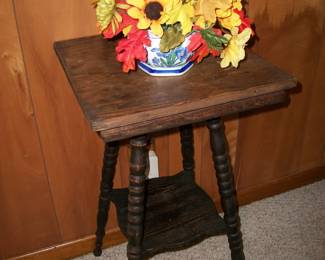 Vintage Twist Leg Table