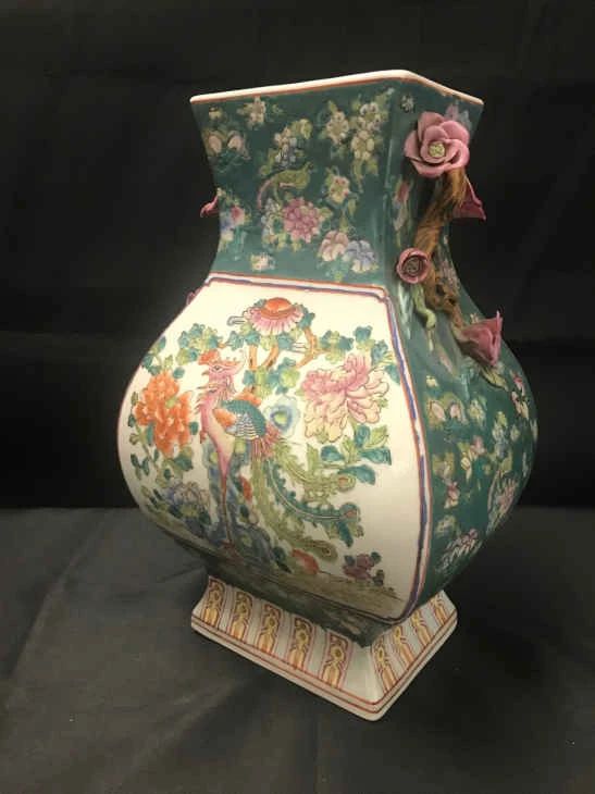 Stunning! Hand Painted Chinese Famille Rose Vase