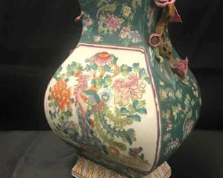 Stunning! Hand Painted Chinese Famille Rose Vase