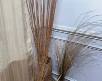 Natural Reed and Straw Decor