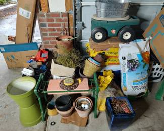 Flowerpots, Soil and Gardening Tools