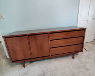 STANLEY MCM DRESSER $60