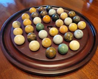 VTG The Bombay Company Wood Solitaire Game 1994 36 LRG Heavy Marbles 13.5” Board SELLS ON EBAY $150........OUR PRICE IS $75