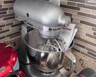 Kitchen Aid mixer 