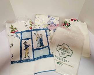 5 Midcentury Vintage Tablecloths Some Never Used