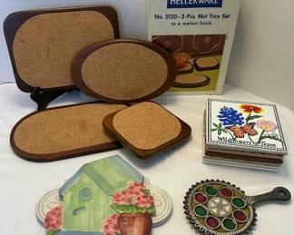 Ten Cute Trivets Hellerware Hot Tray Set