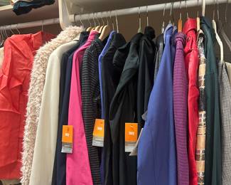 Lucy NWT women’s workout gear