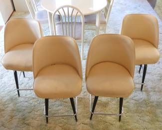 Regal Mfg. Swivel Counter Stools (Set of 4) | View detailed pictures and descriptions on placerauctions.com