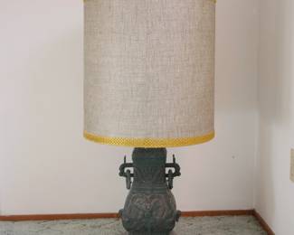 Pair of Large Chinoiserie Cast Bronze Table Lamps | View detailed pictures and descriptions on placerauctions.com