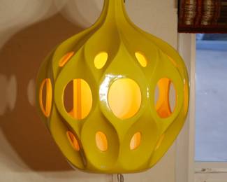 Pair of Vintage Kenneth Winegard Truffault Ceramic Pendant Lights | View detailed pictures and descriptions on placerauctions.com