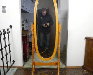 Oval Chevel Floor Mirror by Powell | View detailed pictures and descriptions on placerauctions.com