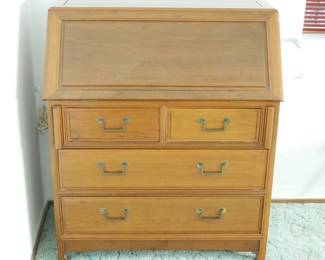 Slant Front Secretary Desk | View detailed pictures and descriptions on placerauctions.com