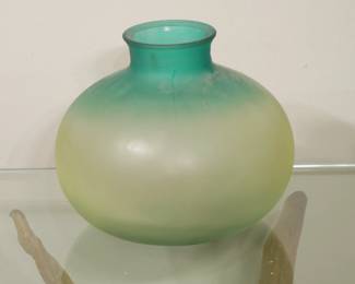 Large Satin Frosted Glass Vase | View detailed pictures and descriptions on placerauctions.com