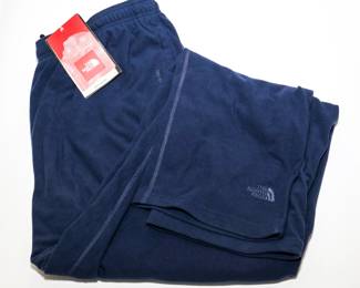 The Northface Men's TKA 100 Pants XXL | View detailed pictures and descriptions on placerauctions.com