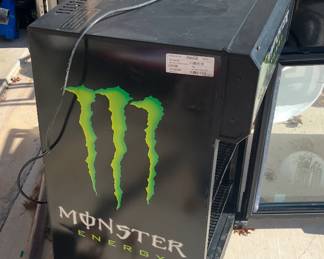 Monster fridge!!! Great for garage, kids room or bachelor’s pad!