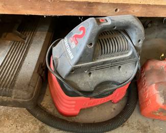 Craftsman wet/dry 2 gal. vac