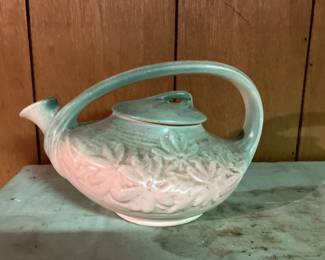 McCoy "Daisies" teapot