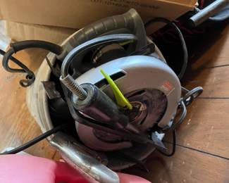 Craftsman Evolv circular saw