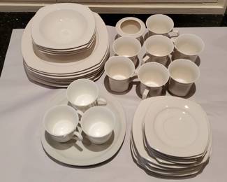 Nikko Quadrille White Dining Set 