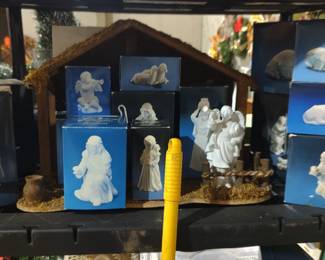 Avon Nativity set