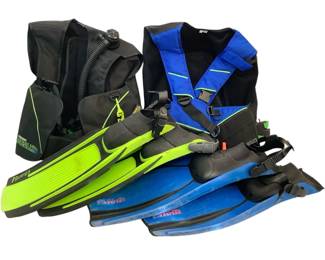 TEWA806 Oceanic Diving Vests Oceanic Stealth and Oceanic Oceansport diving vests, sized small and large respectively. Also includes two sets of diving flippers.
