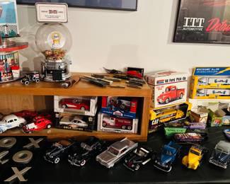 Large collection of model cars , most new in box , Danbury Mint 
