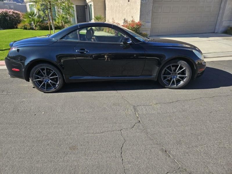 2002 Lexus 157k miles
Convertible top needs mechanism repair.
Asking 7700.0