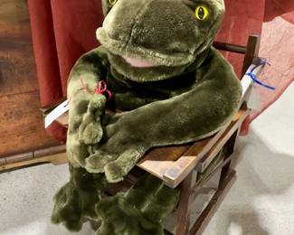 So many with their own little chairs