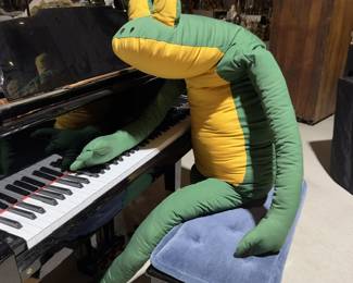 Various Frogs…All sizes / This one Artist Made