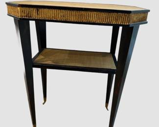 Accent table on wheels 