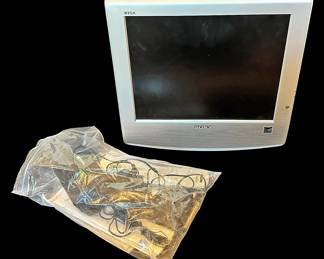 Sony WEGA LCD Color TV for Retro Gaming 