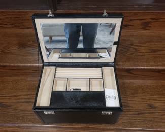 Large Leather Jewelry Box