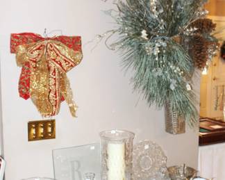 Lovely crystal and glassware.