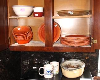 Kitchen is full of nice, clean items.