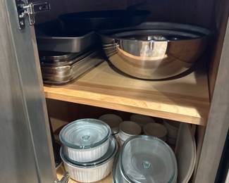 Mixing bowls & serving dishes