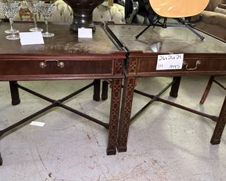 2 Side Tables