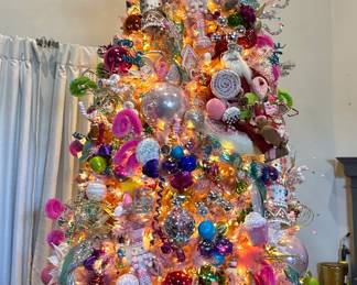 Large Christmas Tree, Nutcracker Themed (Owner Asking 2500.00) You have to see it, 