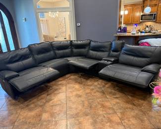 Gorgeous Black Reclining Sectional Sofa