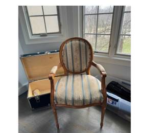 $100 - Arm Chair