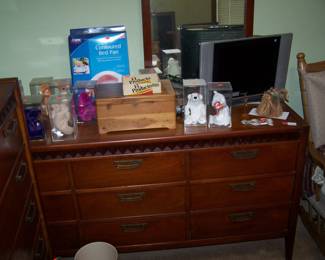 DARK-FINISH DRESSER & MIRROR, SMALL TV & MISC.