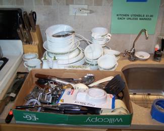 GREEN & WHITE CORELLE SET