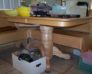 CUSTOM MAPLE TABLE & BENCHES