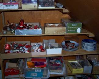 MORE PLATES & DECORATIONS