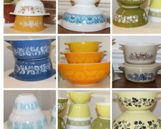Large assortment of Pyrex in excellent condition