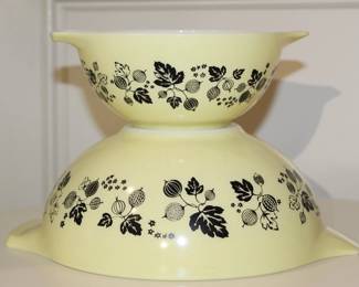 Huge Collection of Pyrex!